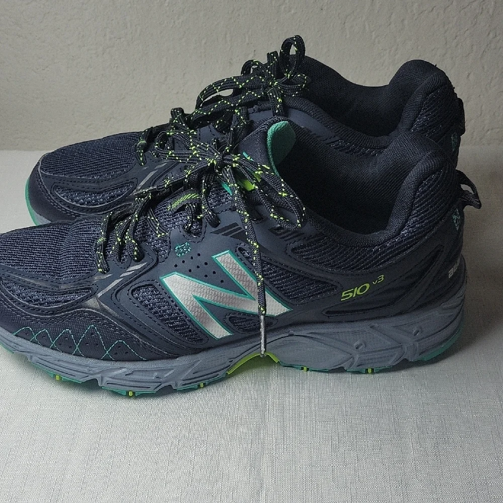 New Balance 510 V3 All Terrain Women's Size 9.5 Sneakers Running Shoes